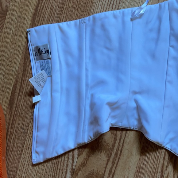 Beautiful intricate beaded Ashley Jordan corset - Picture 13 of 16